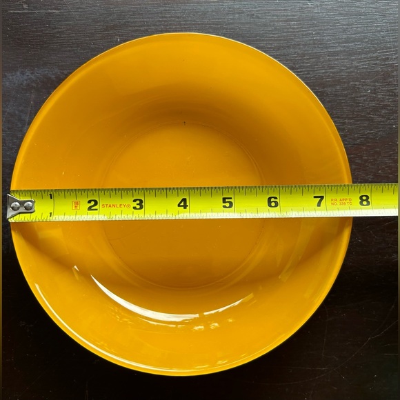 Two Vintage bowls/dishes Yellow-orange & Emerald Green. - Picture 5 of 10